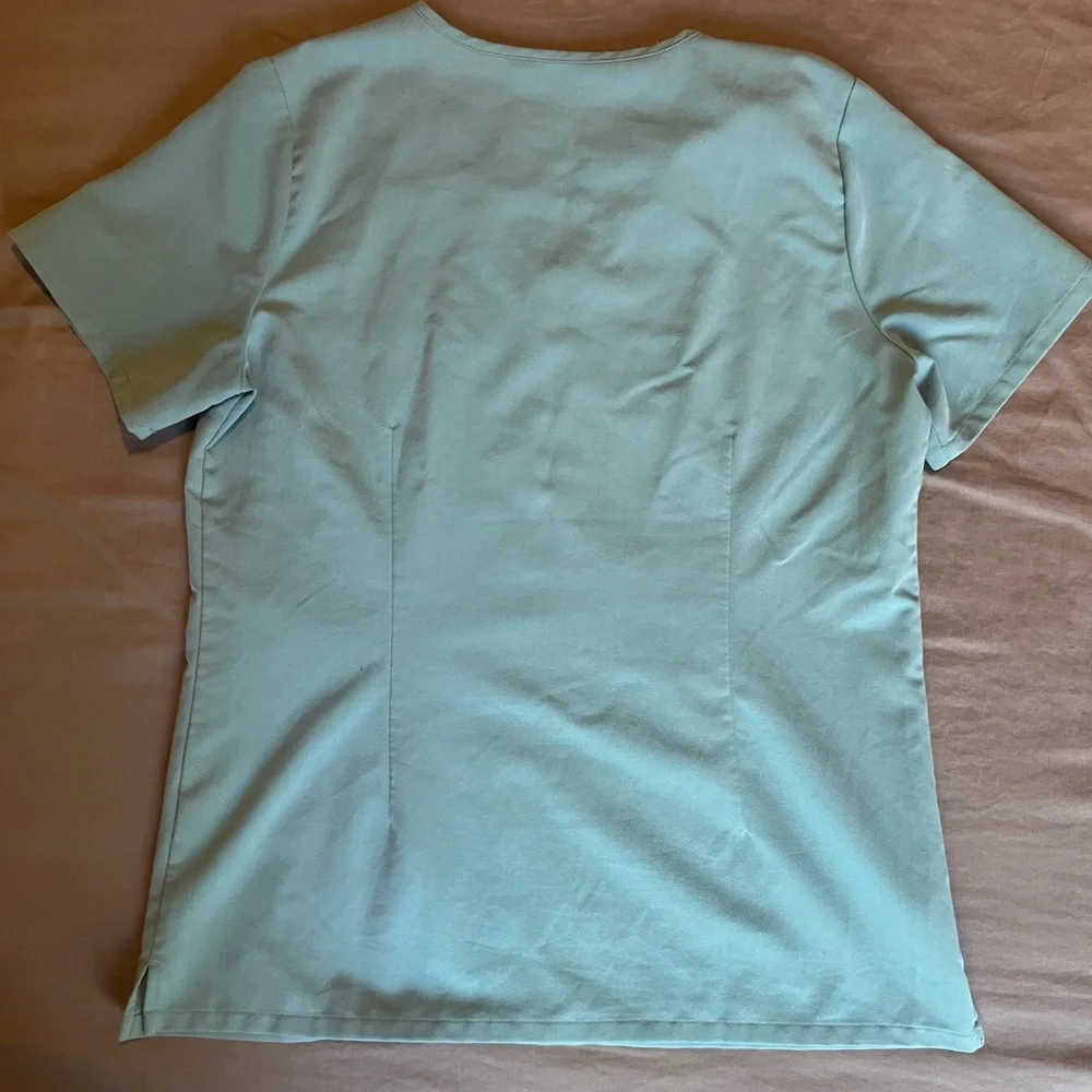 Figs Catarina One-Pocket Scrub Top Size Medium - Picture 5 of 9